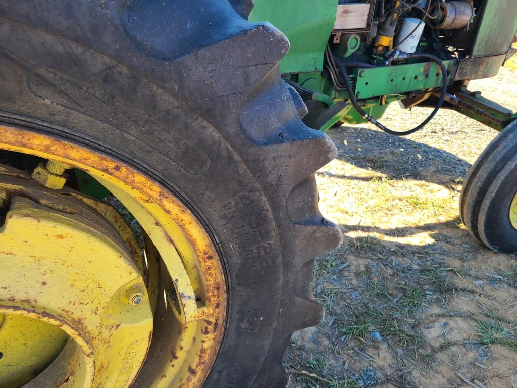 John Deere 2010 Tractor 'Runs & Operates'