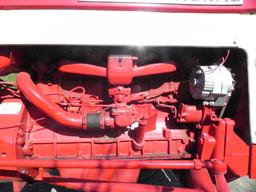 1961 International 460 Utility Tractor