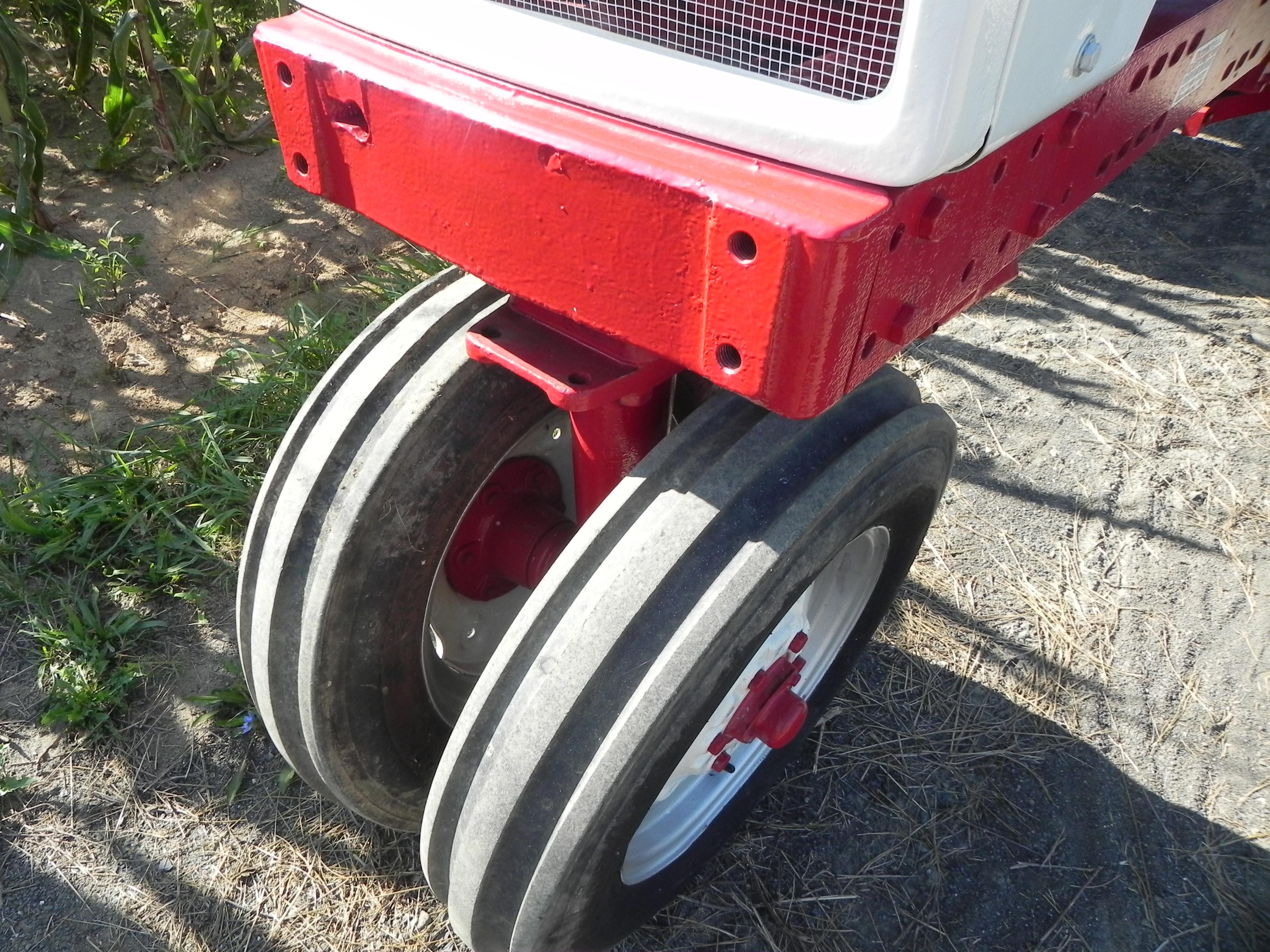 1963 International 460 Row Crop Tractor