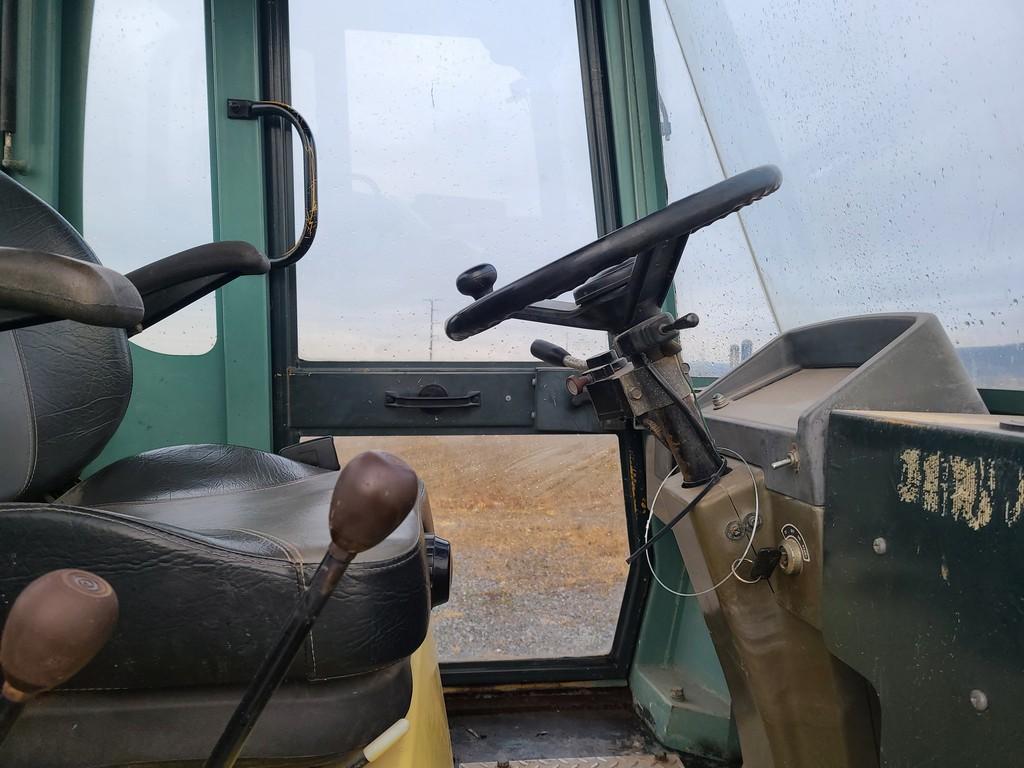 Yanmar V3-3 Wheel Loader 'Ride & Drive'