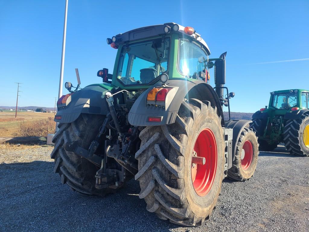 Fendt 822 Vario Cab Tractor 'Ride & Drive'