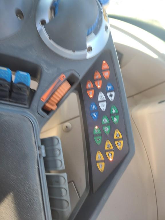 Fendt 822 Vario Cab Tractor 'Ride & Drive'
