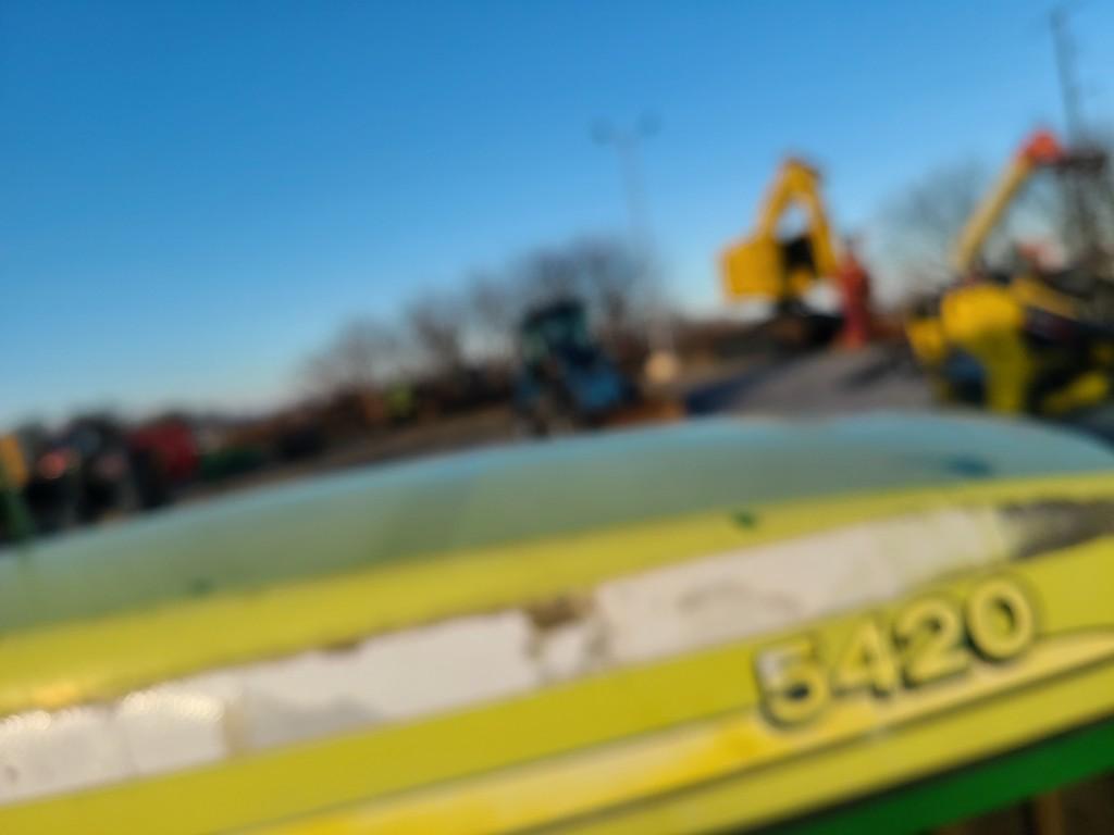 John Deere 5420 Cab Tractor 'Runs & Operates'