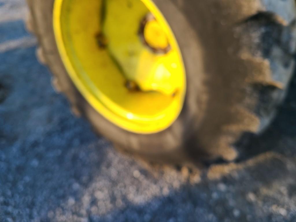 John Deere 5420 Cab Tractor 'Runs & Operates'