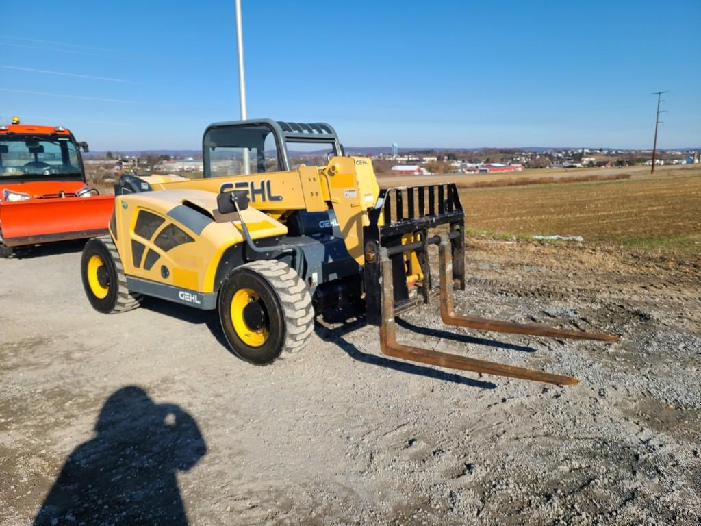 Gehl RS5-19 Telehandler 'Ride & Drive'