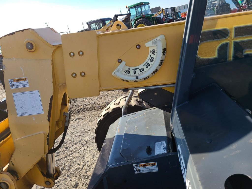 Gehl RS5-19 Telehandler 'Ride & Drive'