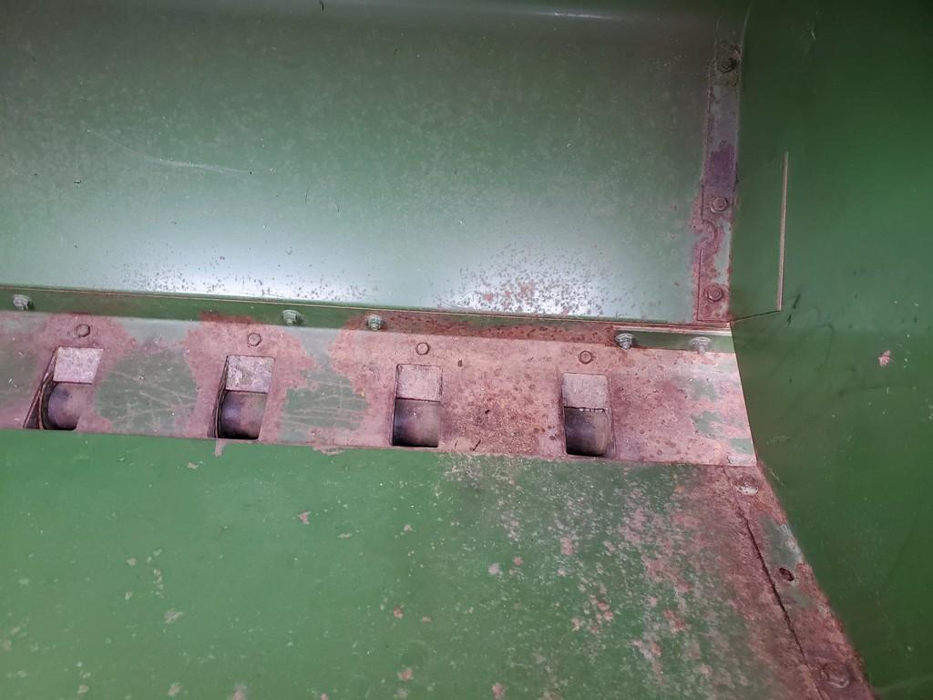 John Deere 8300 Grain Drill