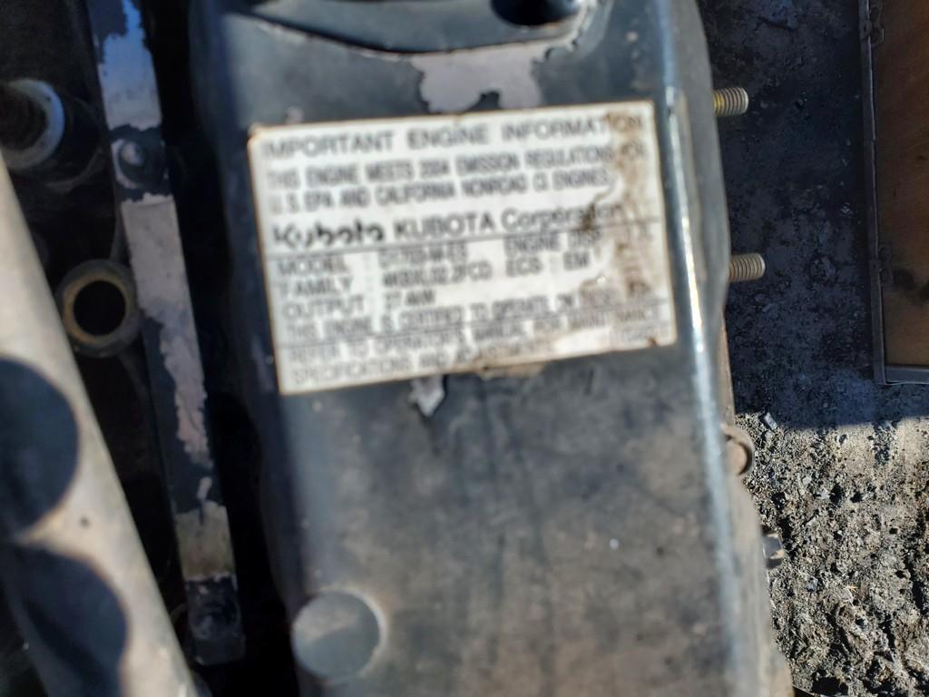 2004 Kubota D1703 Engine