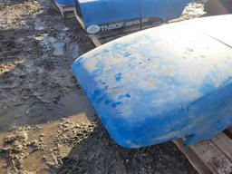 New Holland  Hood