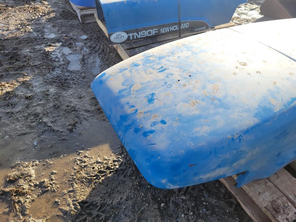 New Holland  Hood