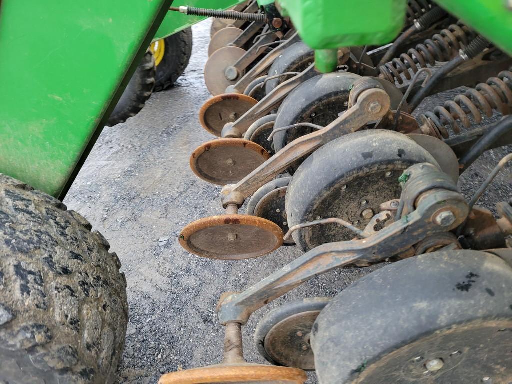 John Deere 1590 Grain Drill 'Package'