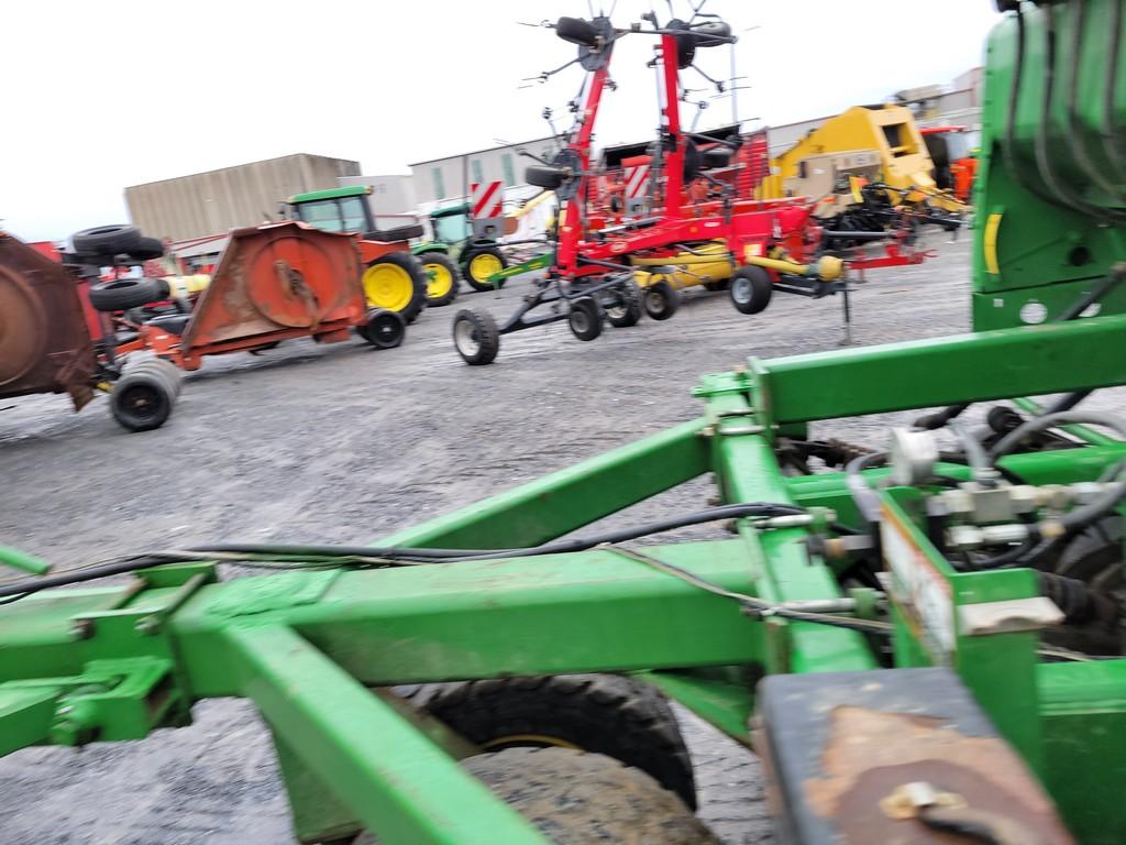 John Deere 1590 Grain Drill 'Package'