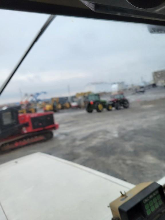 Case 2020 Cab Loader Tractor  'Runs & Operates'