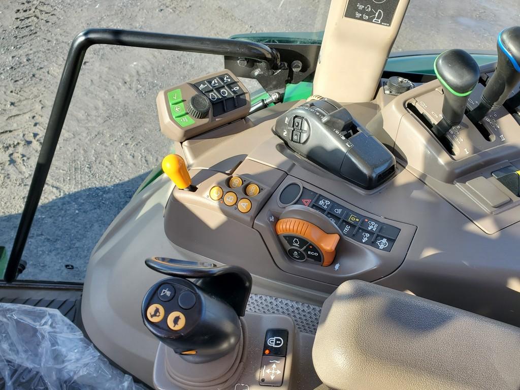 2017 John Deere 5115R Cab Tractor 'Ride & Drive'