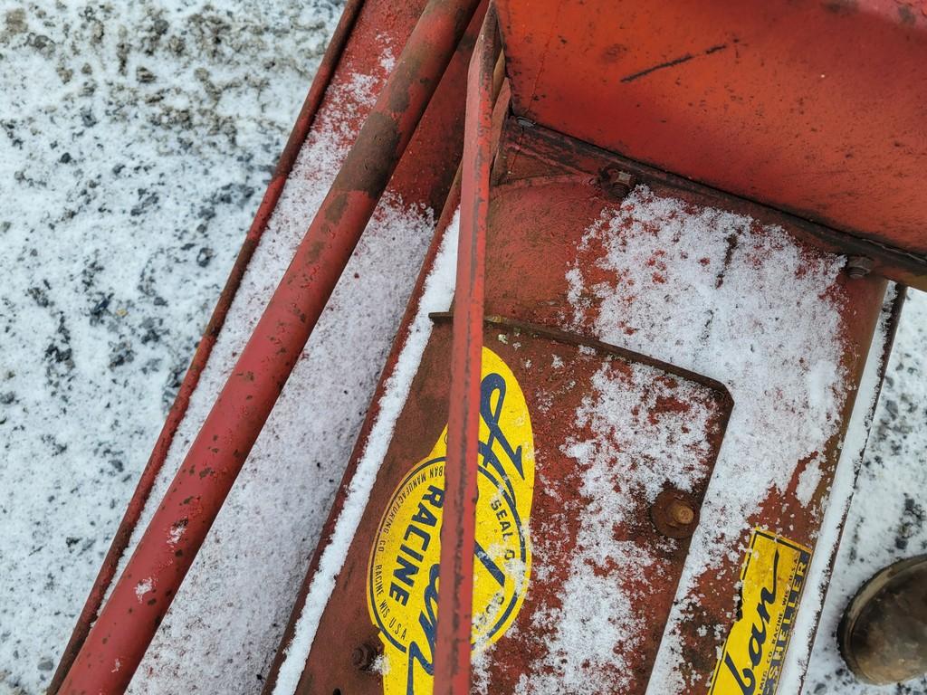 Haban 101061 Husker Sheller