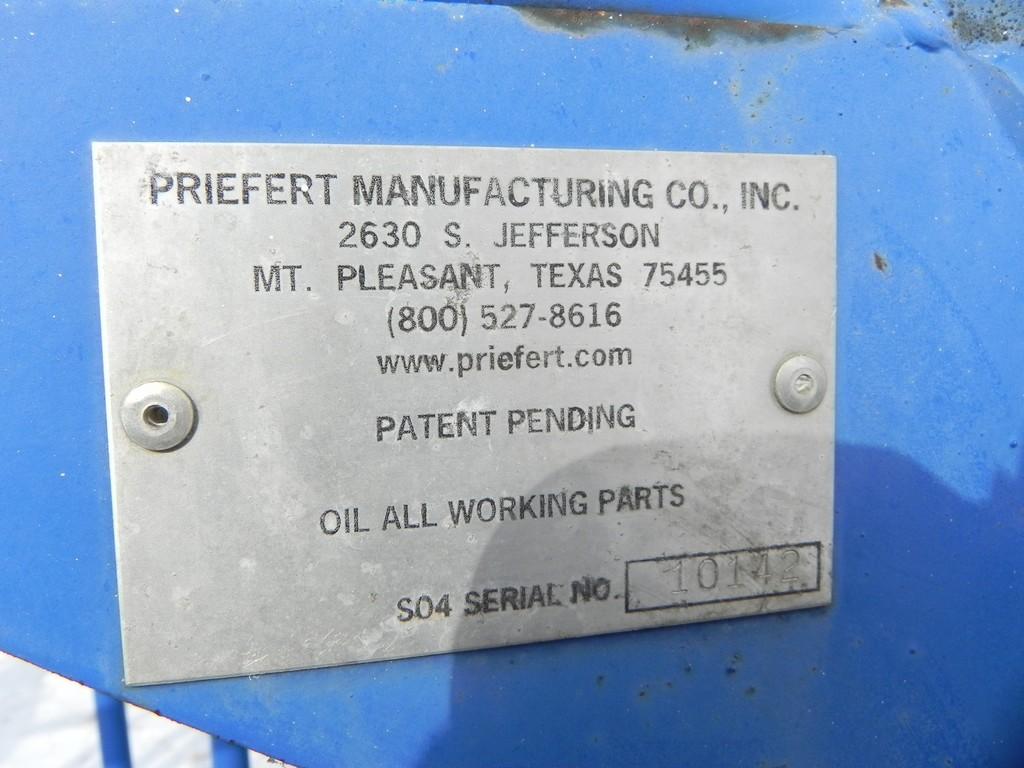 Priefert S04 Squeeze Chute