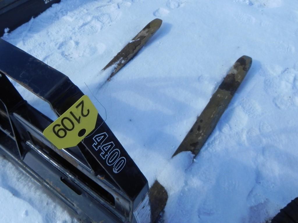 Woods PFW4448S Pallet Forks