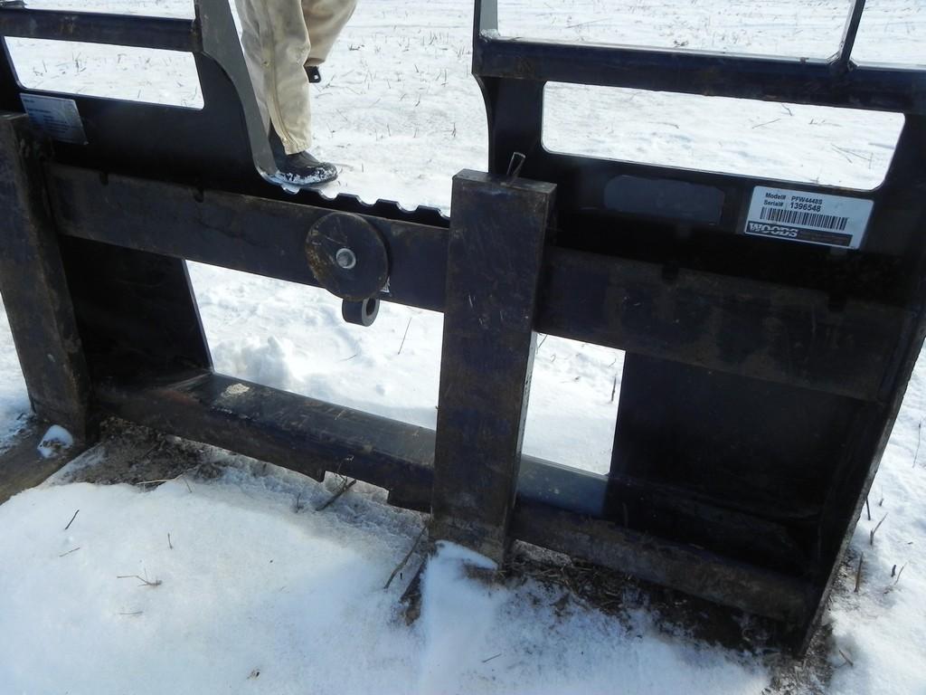 Woods PFW4448S Pallet Forks