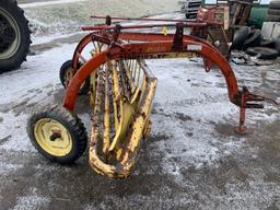 New Holland 256 Rake