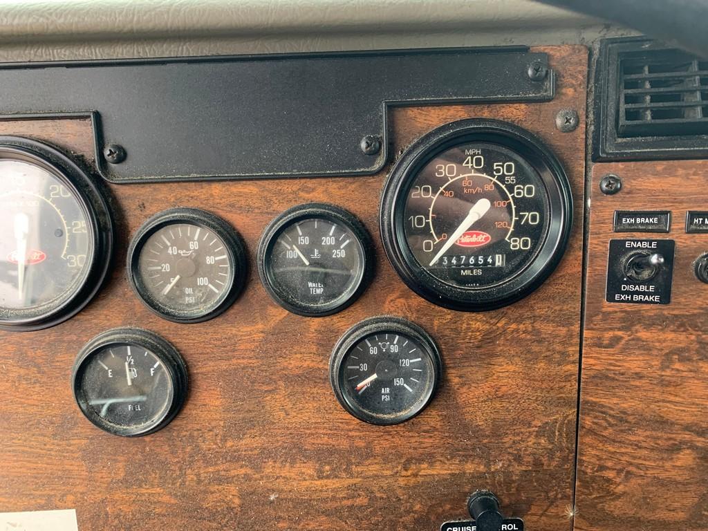 1998 Peterbilt  Single Axle Truck 'W/ Title'