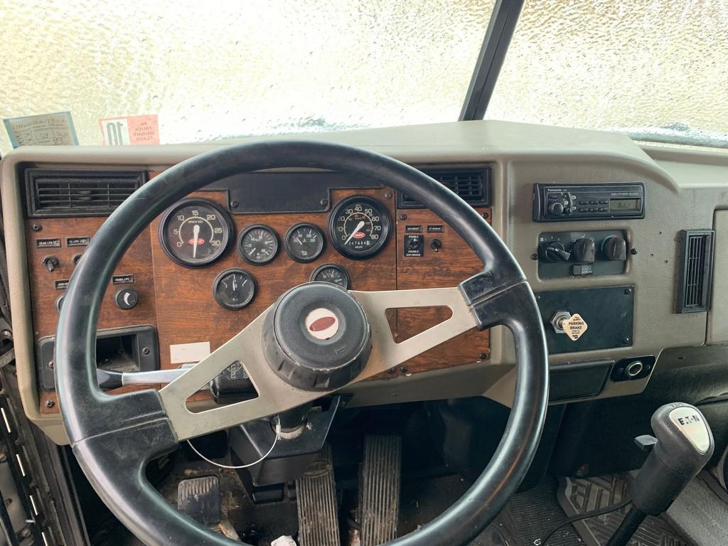 1998 Peterbilt  Single Axle Truck 'W/ Title'