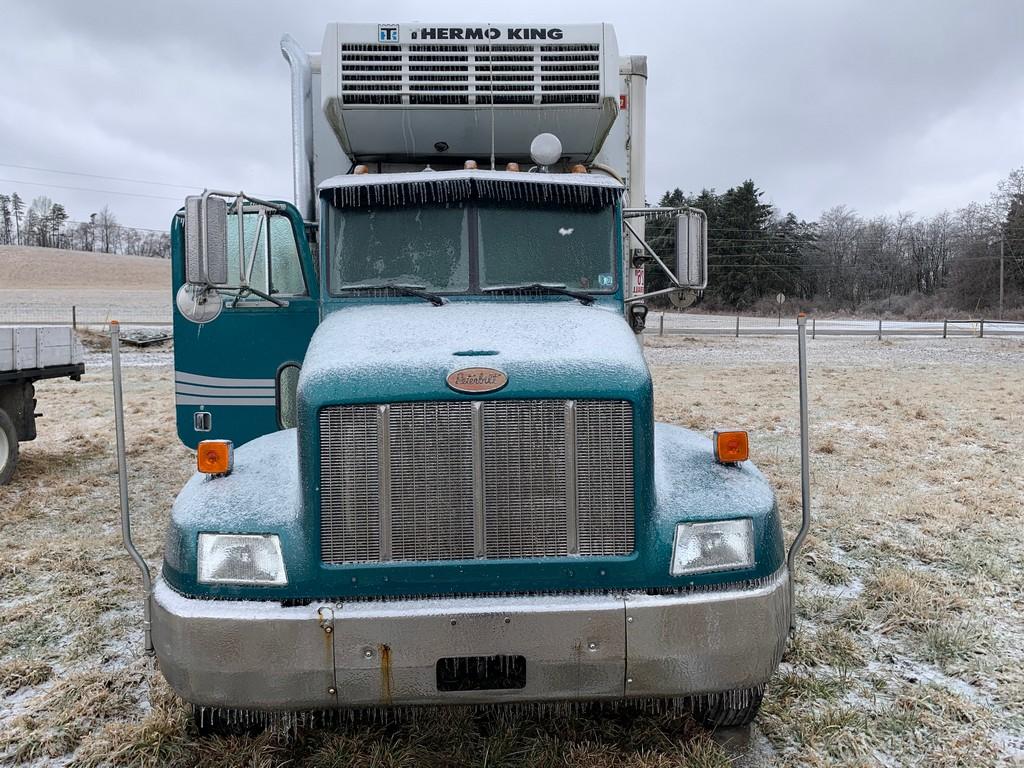 1998 Peterbilt  Single Axle Truck 'W/ Title'