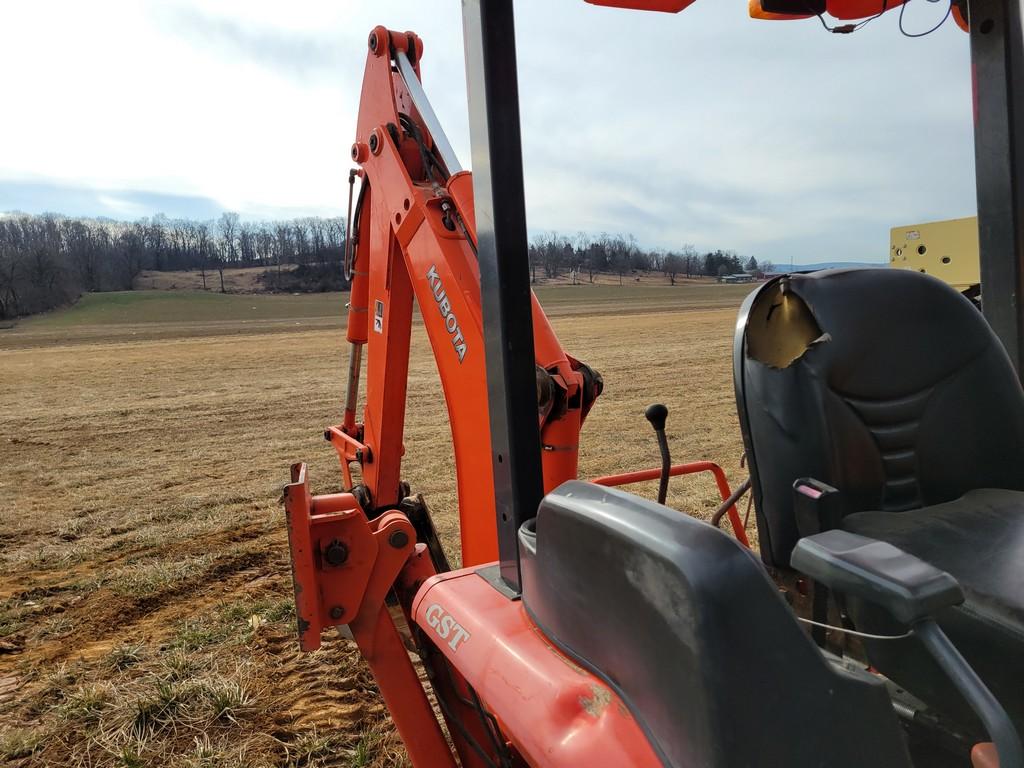 Kubota L39 Tractor Loader Backhoe 'Ride & Drive'