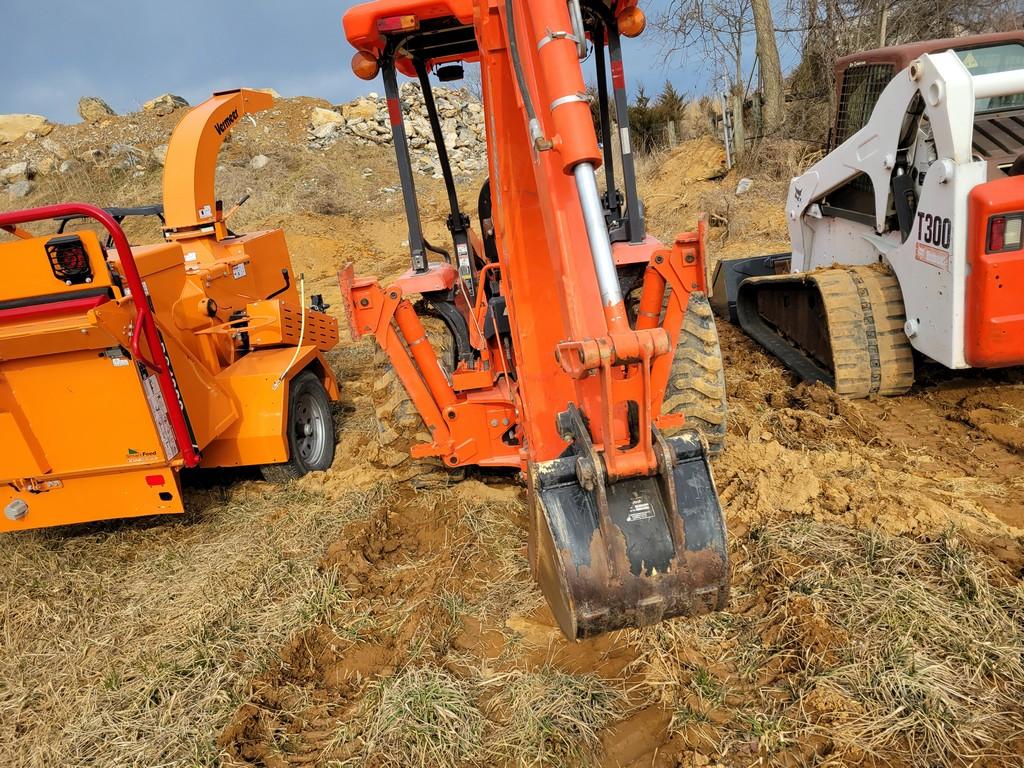 Kubota L39 Tractor Loader Backhoe 'Ride & Drive'