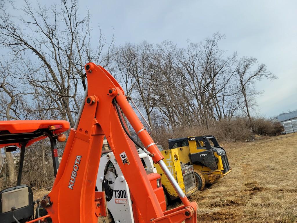 Kubota L39 Tractor Loader Backhoe 'Ride & Drive'