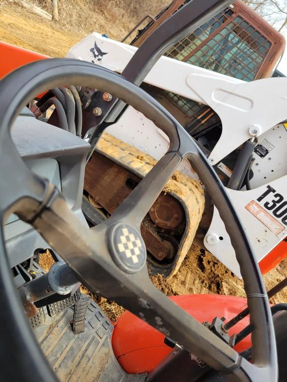 Kubota L39 Tractor Loader Backhoe 'Ride & Drive'