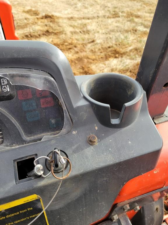 Kubota L39 Tractor Loader Backhoe 'Ride & Drive'