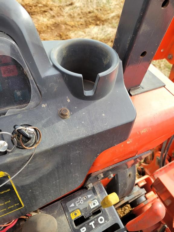 Kubota L39 Tractor Loader Backhoe 'Ride & Drive'