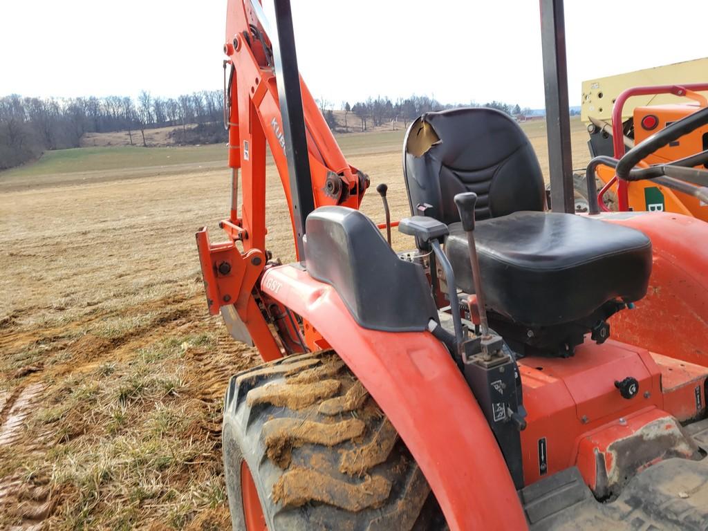 Kubota L39 Tractor Loader Backhoe 'Ride & Drive'