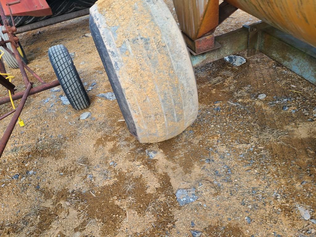 Betterbilt 1500 Tank Spreader