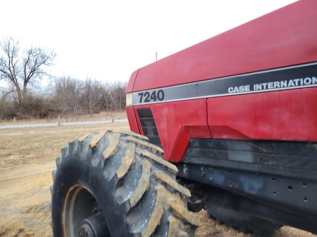 Case IH 7240 Cab Tractor 'Ride & Drive'