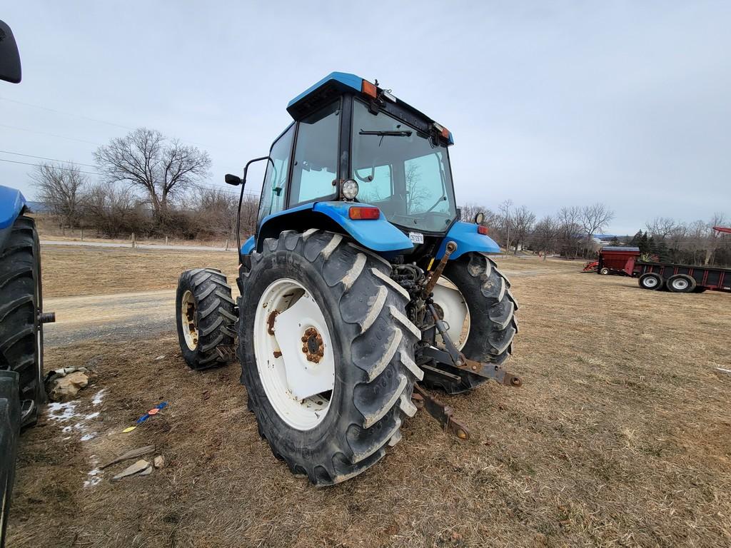 New Holland TS110 Cab Tractor 'Ride & Drive'