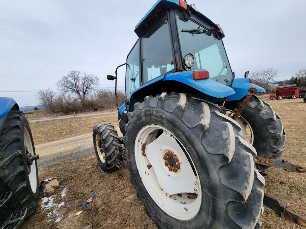 New Holland TS110 Cab Tractor 'Ride & Drive'