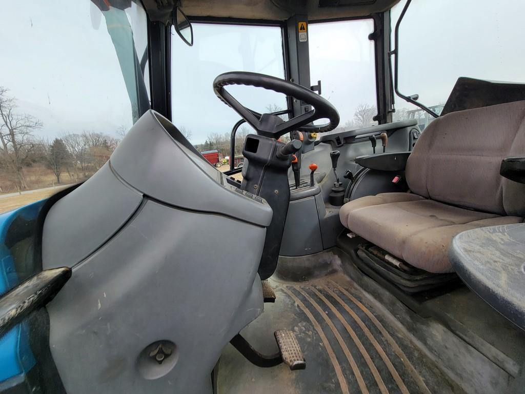 New Holland TS110 Cab Tractor 'Ride & Drive'