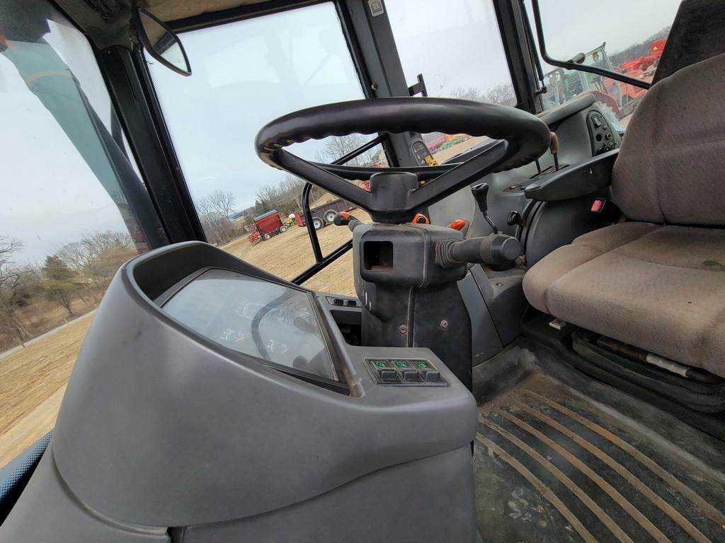 New Holland TS110 Cab Tractor 'Ride & Drive'