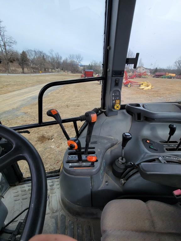 New Holland TS110 Cab Tractor 'Ride & Drive'