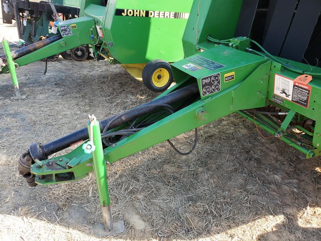 John Deere 335 Round Baler