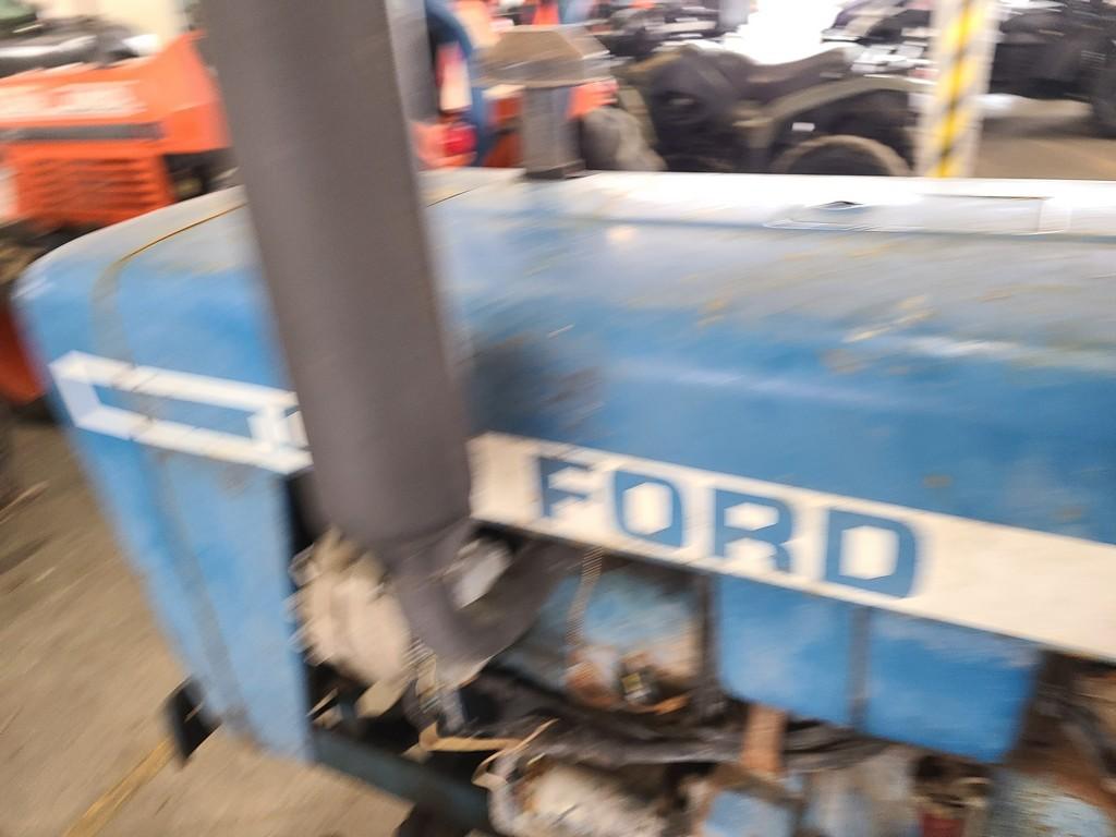 Ford 1600 Compact Tractor 'Runs & Operates'