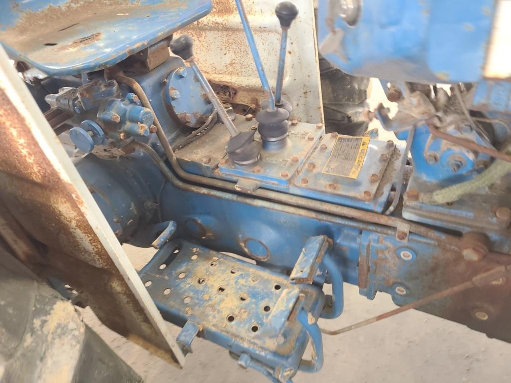 Ford 1600 Compact Tractor 'Runs & Operates'