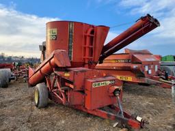 Gehl 100 Grinder Mixer