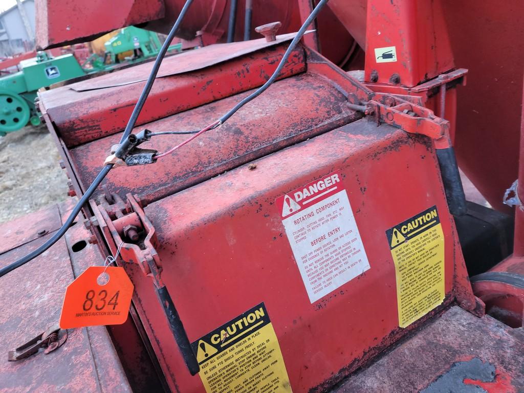 Gehl 100 Grinder Mixer