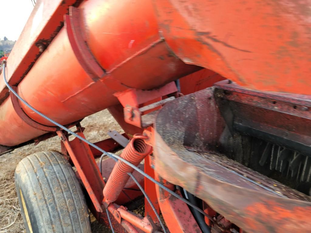 Gehl 100 Grinder Mixer