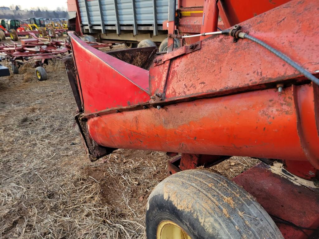 Gehl 100 Grinder Mixer