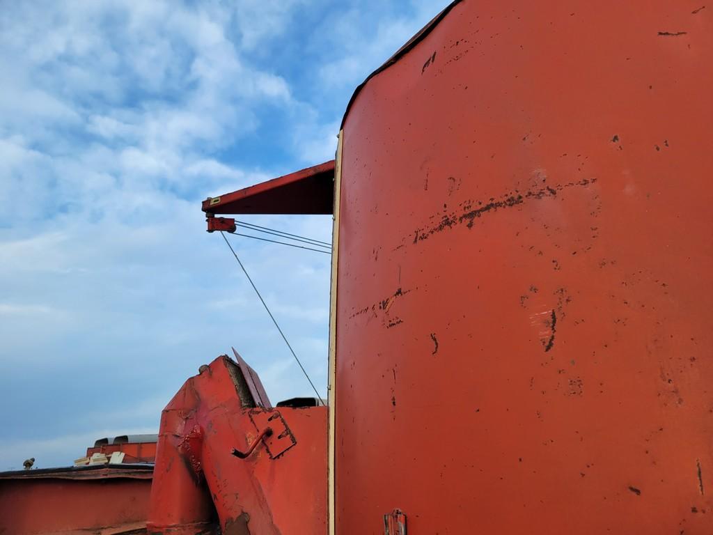 Gehl 100 Grinder Mixer