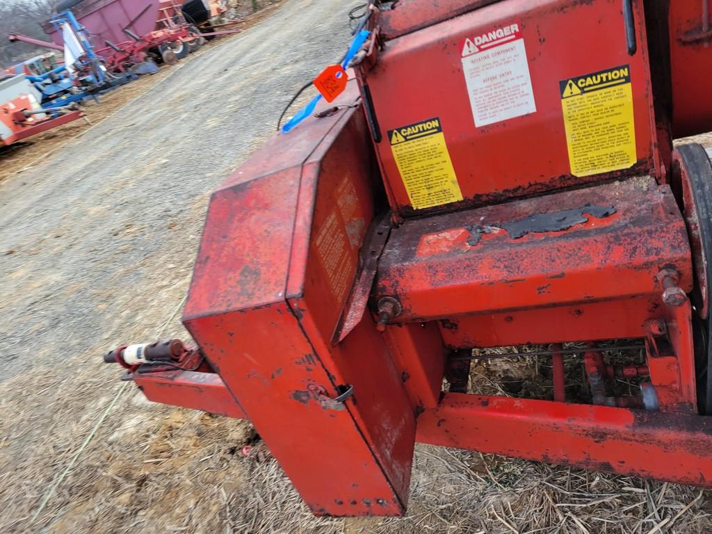 Gehl 100 Grinder Mixer