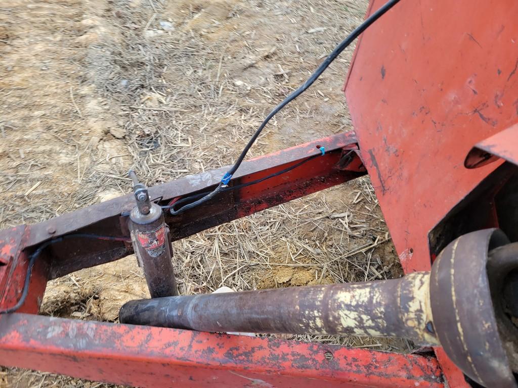 Gehl 100 Grinder Mixer